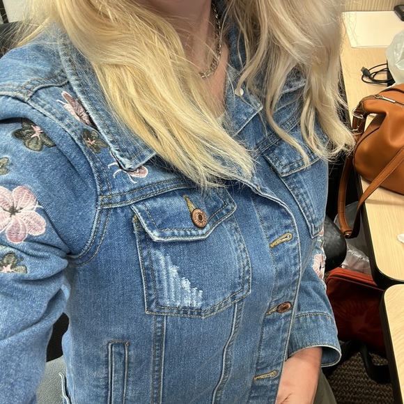 Unique Forever 21 Jean Jacket - Picture 2 of 12